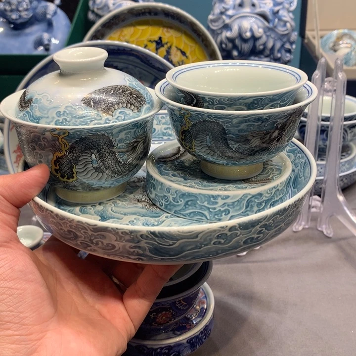 杯阿**、景德镇陶瓷学院