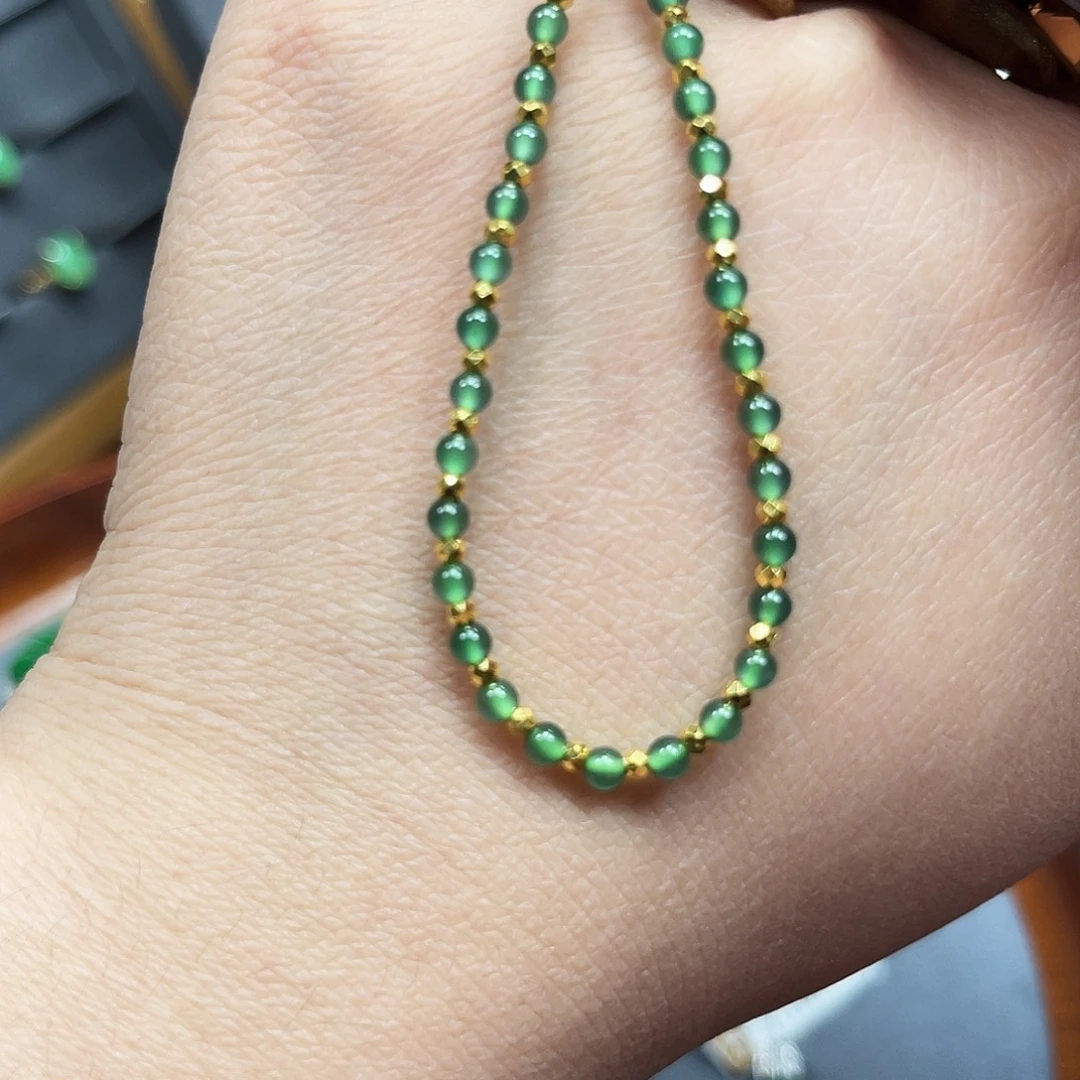 翡翠足金镶嵌手链