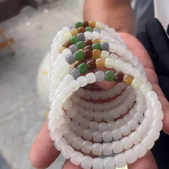 和田玉未镶嵌颈饰多样性发货，发其一