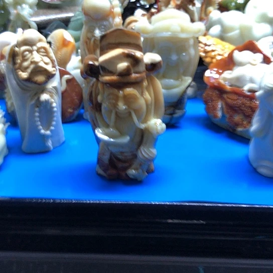 吕***布石材家居装饰摆件财神