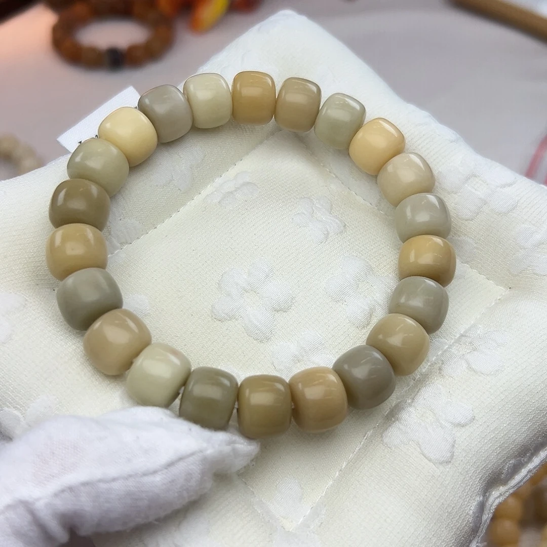 吊坠菩提根/象牙果13微瑕260