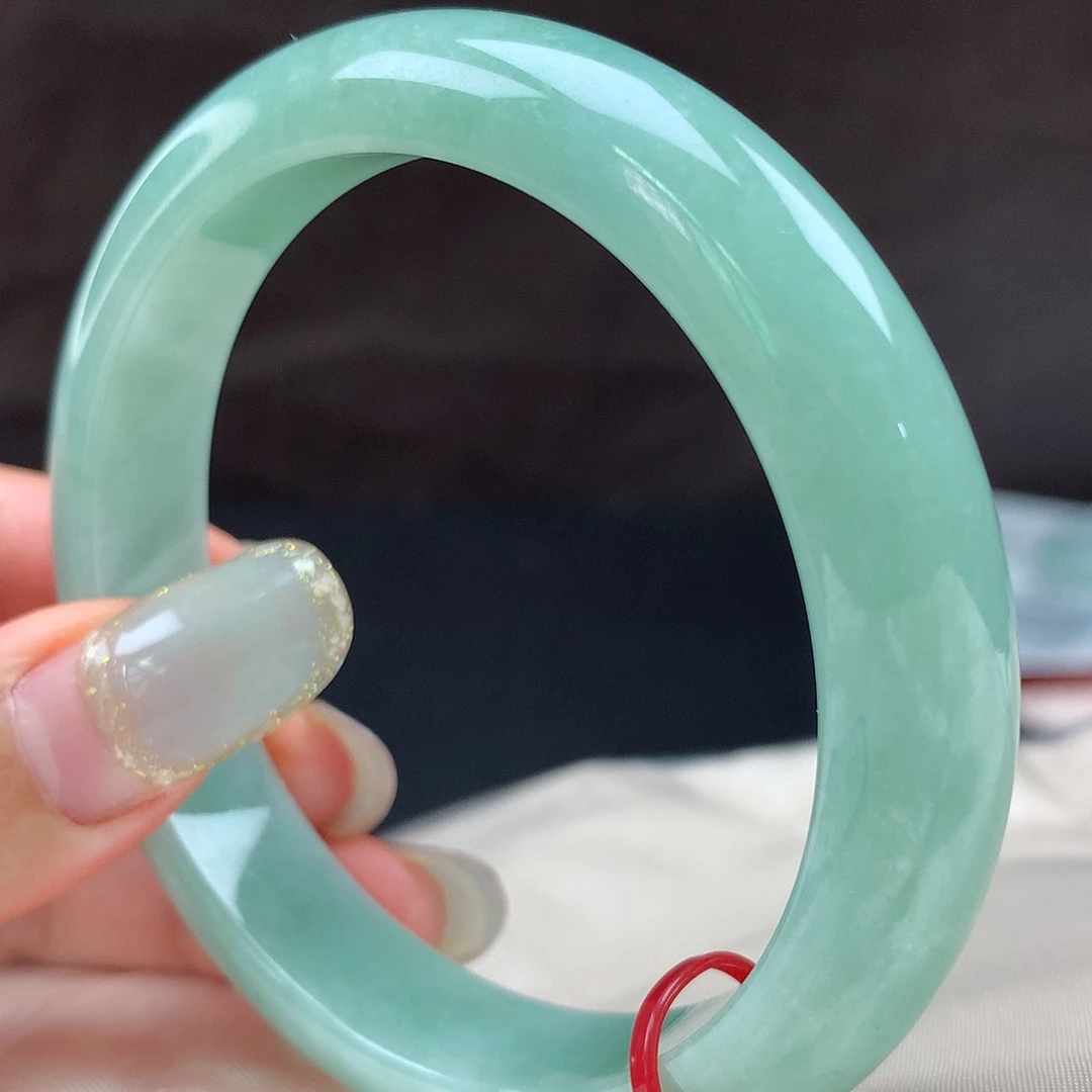未镶嵌手镯翡翠85088，