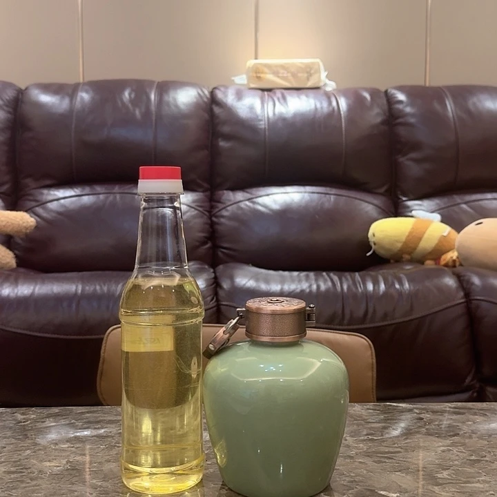 1斤青瓷加竹叶青。