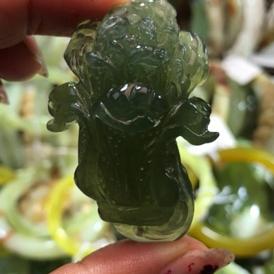岫玉未镶嵌吊坠吊坠