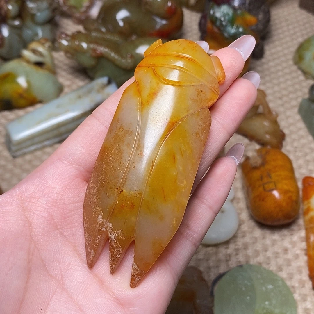未镶嵌蛇纹石玉颈饰
