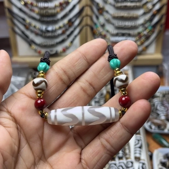 无****玛瑙/玉髓未镶嵌颈饰