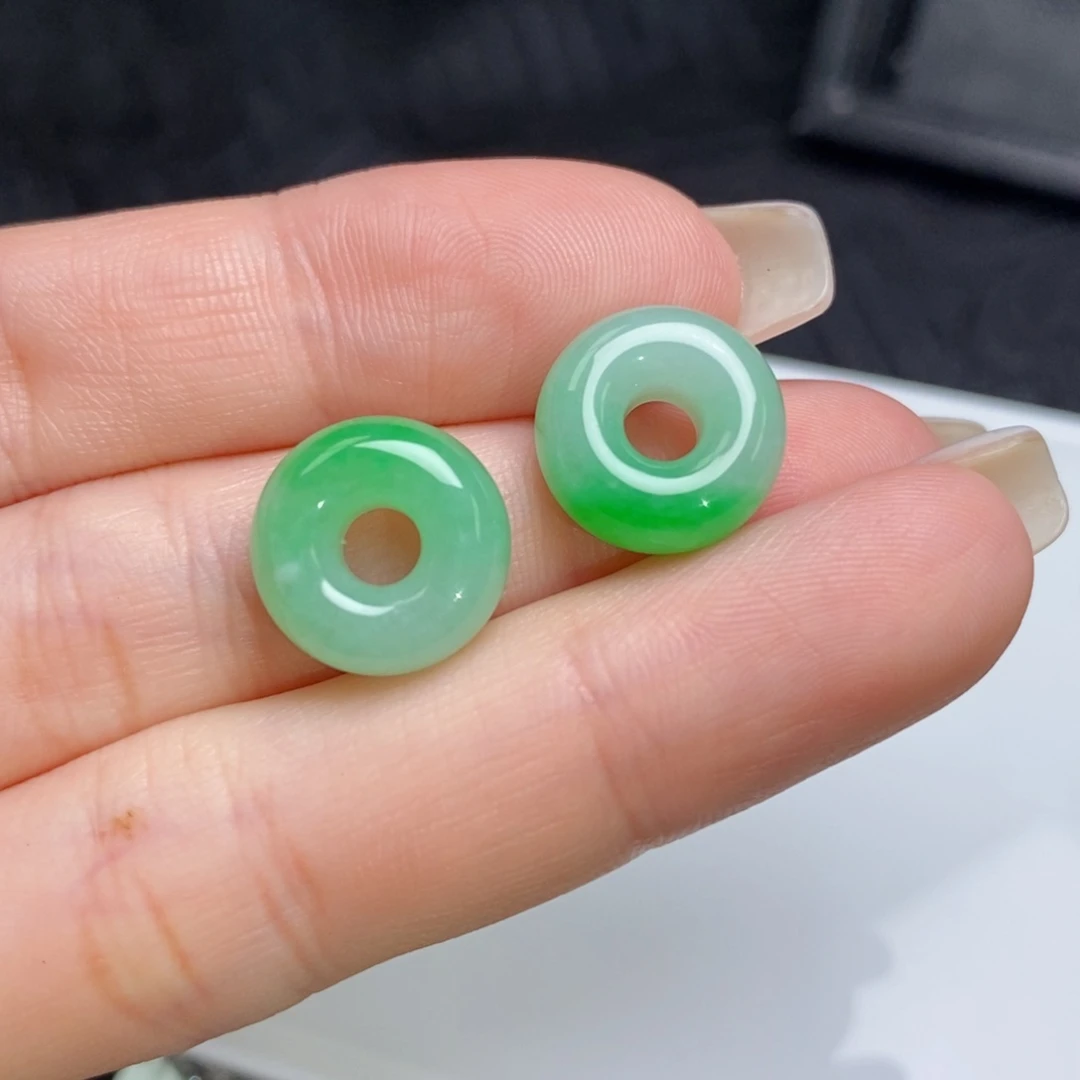 翡翠未镶嵌耳饰甜甜圈