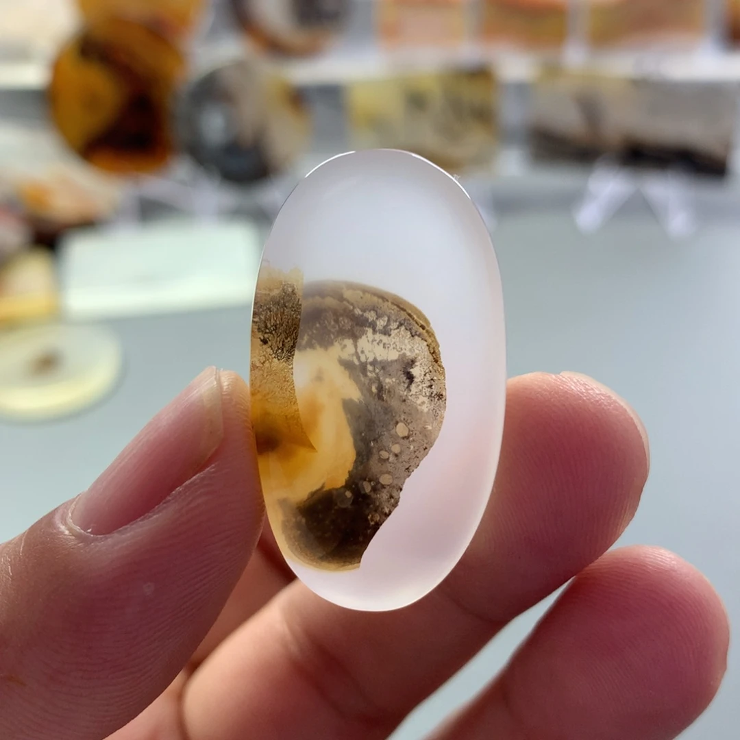 玛瑙/玉髓颈饰未镶嵌