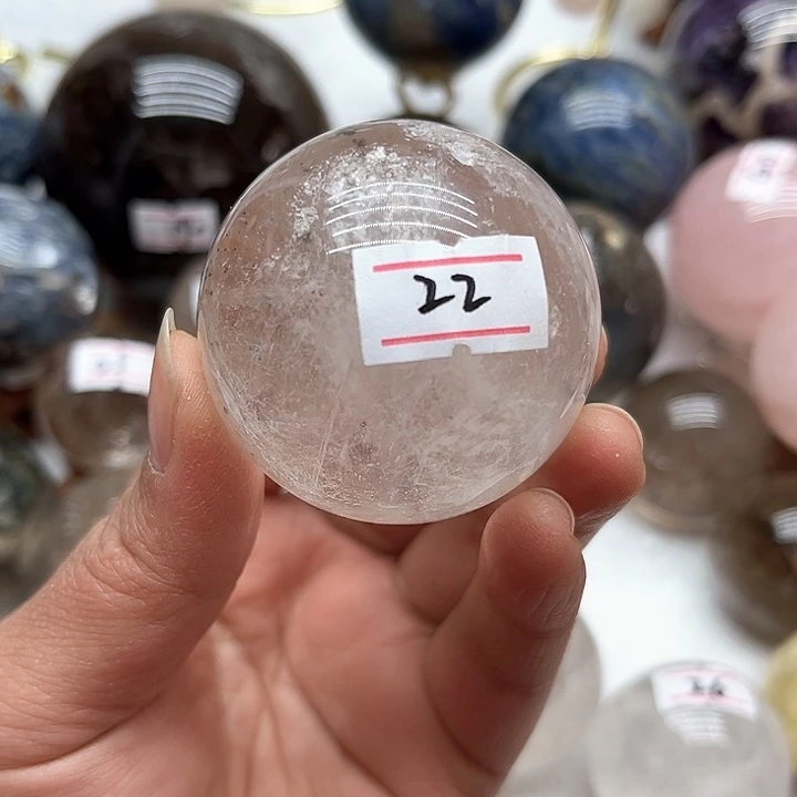 水晶161克白水晶幽灵球未镶嵌