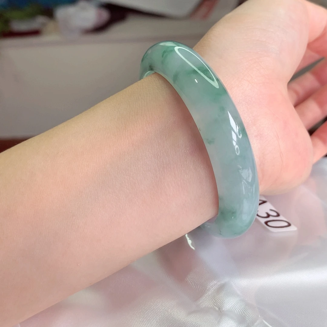 翡翠手镯未镶嵌天然缅甸翡翠A货手镯 82号
