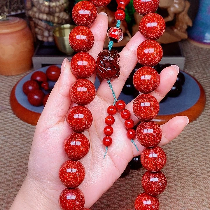 檀香紫檀（小叶紫檀）桃2.0红手持