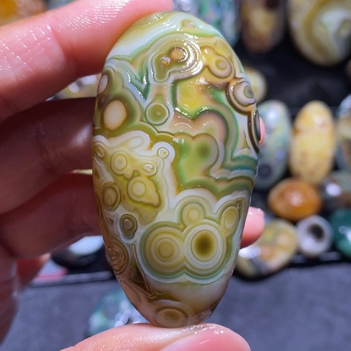 未镶嵌玛瑙/玉髓珠宝奇石