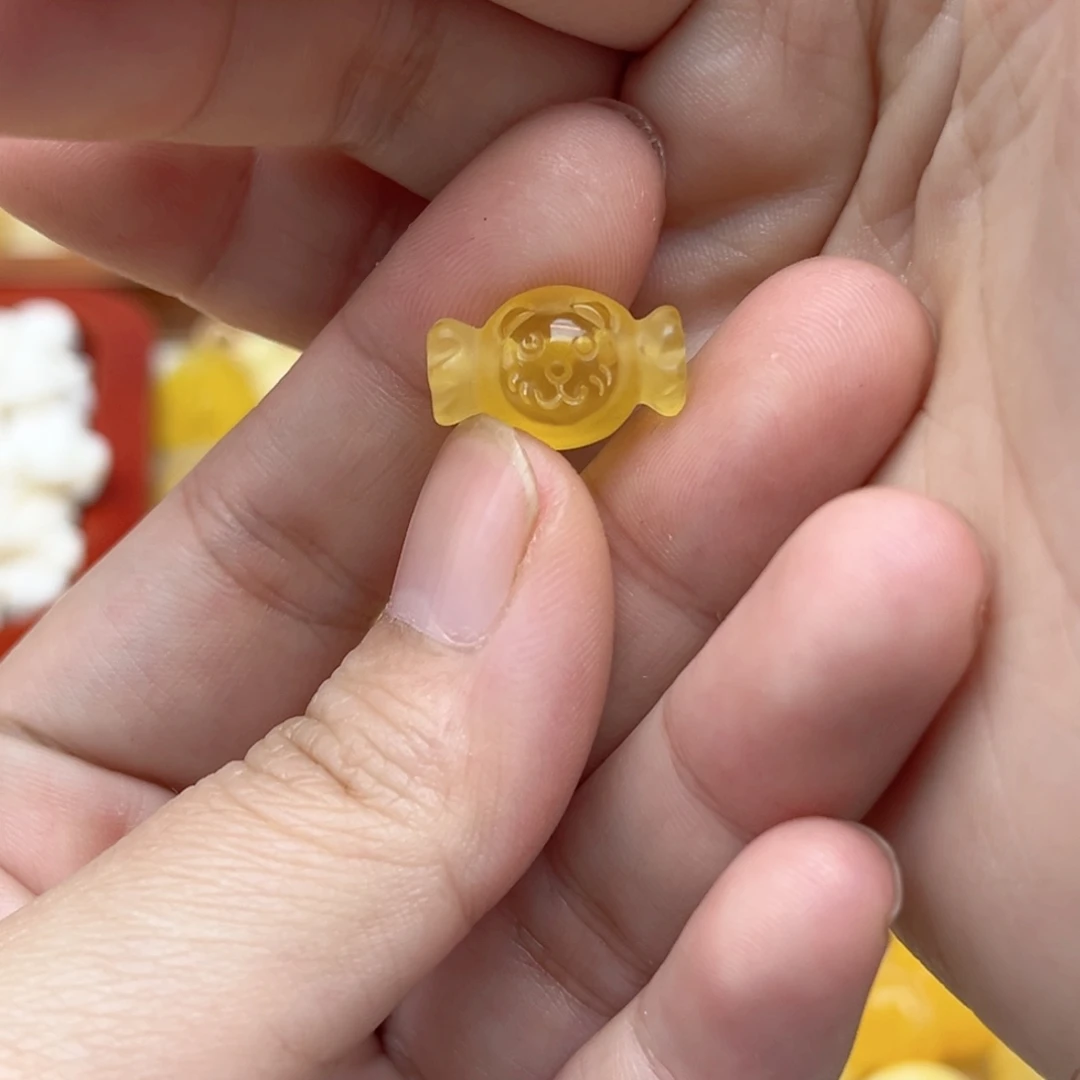 蜜蜡未镶嵌裸石配饰