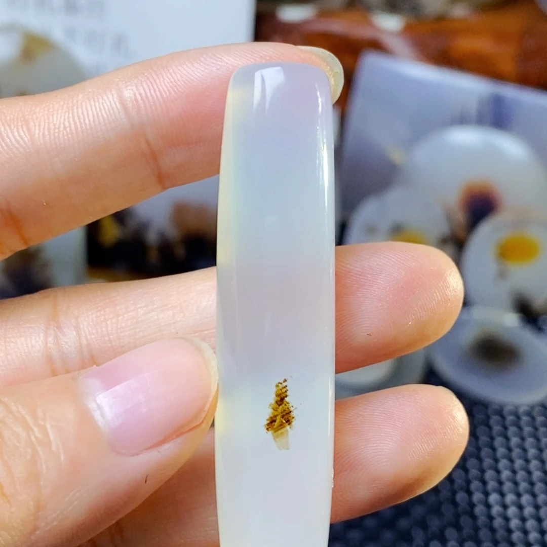 玛瑙/玉髓未镶嵌珠宝半成品