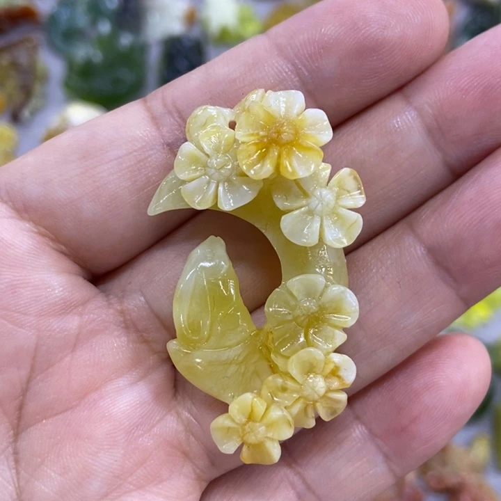 未镶嵌蛇纹石玉挂件