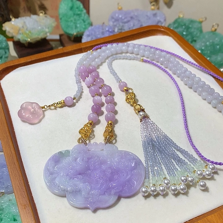 翡翠未镶嵌颈饰翡翠吊坠