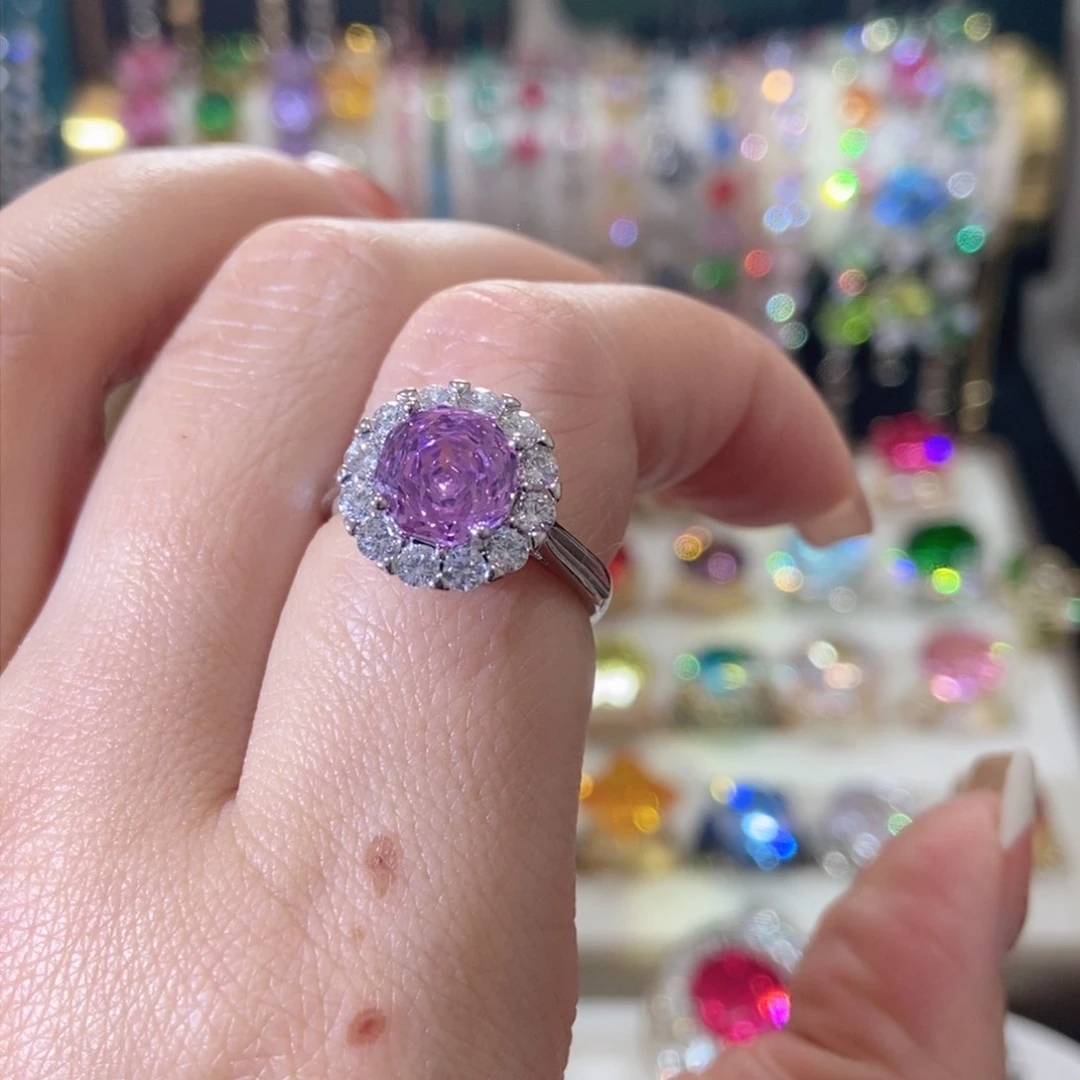 66锆石（处理）戒指