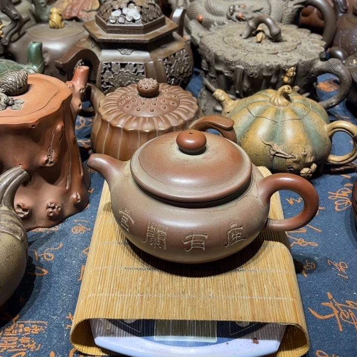 诗***意紫砂茶壶紫砂。