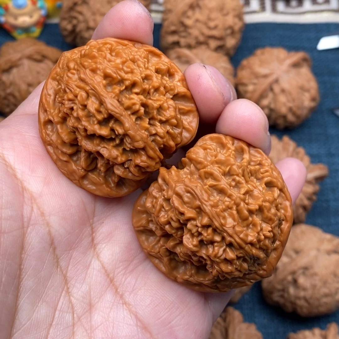 文玩核桃把件39老树满天星