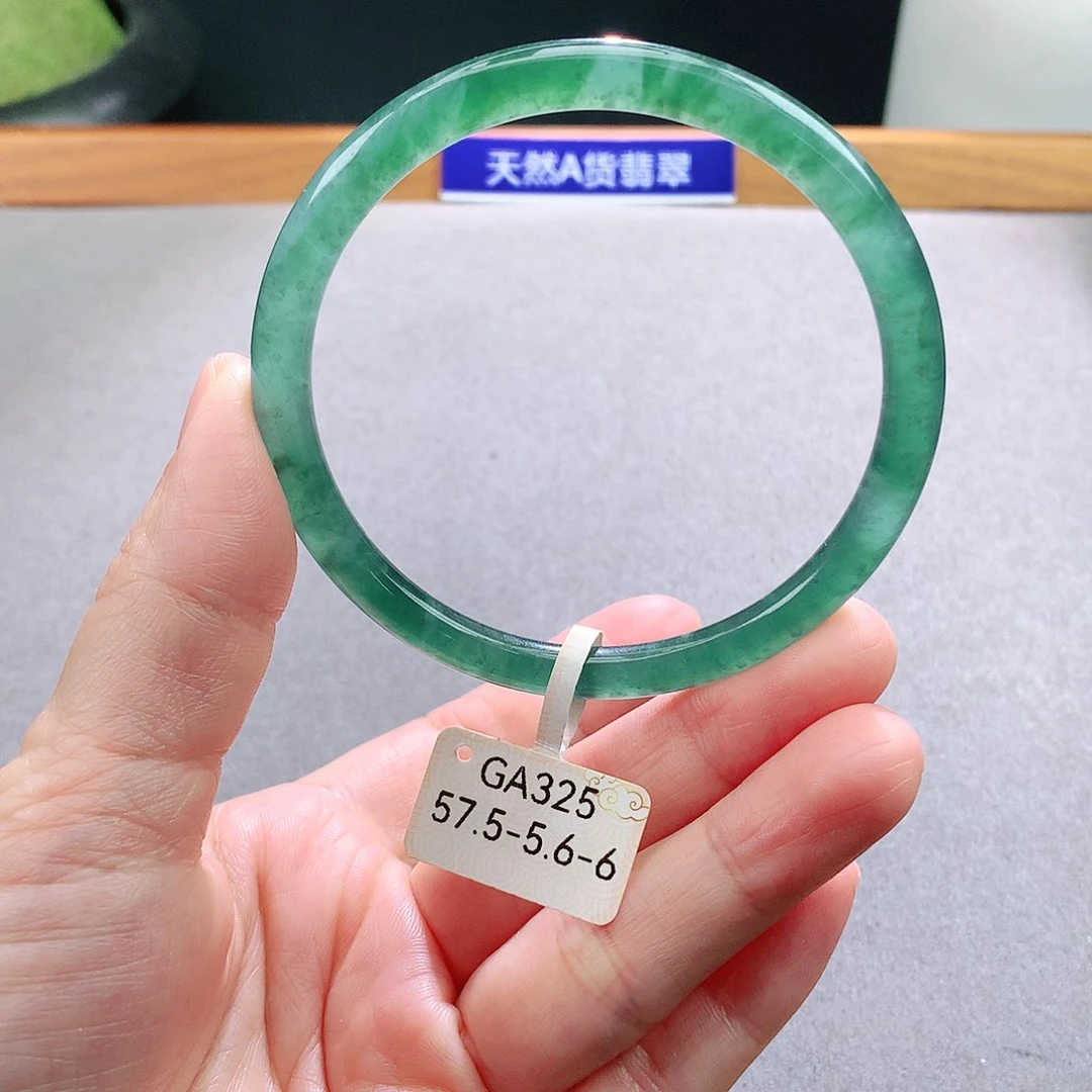 未镶嵌手镯翡翠天然翡翠手镯a货