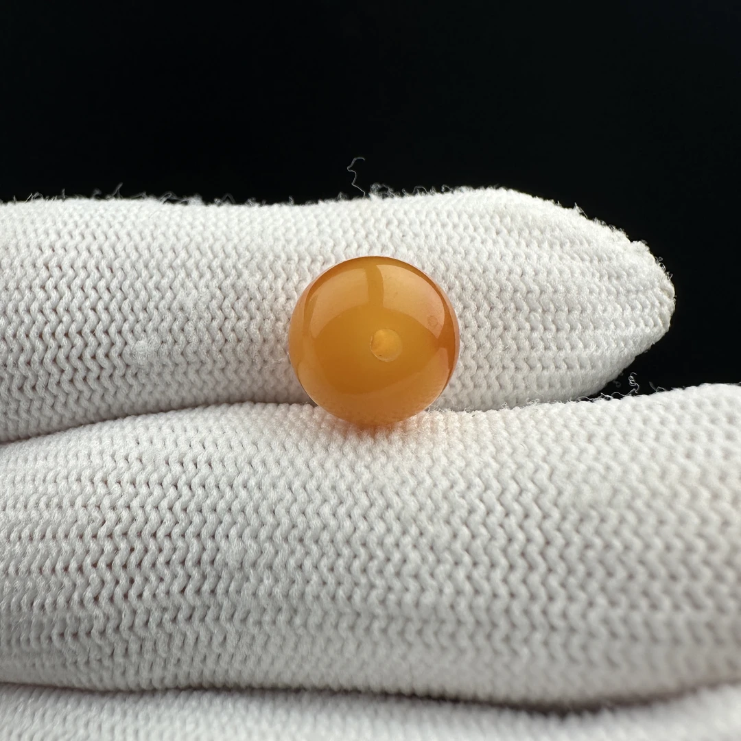 K1301天然原矿蜜蜡 鸡油红扣子10.3*8.4mm支持复检假一罚十