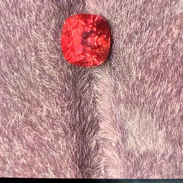 尖晶石珠宝奇石未镶嵌浅*