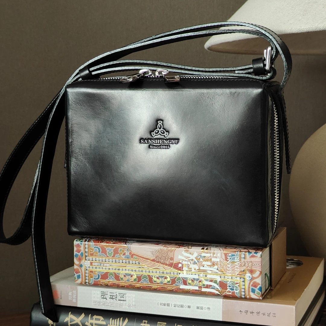 三笙鱼SANSHENGYU 【黑骑士】斜挎盒子包——设计师风格系列