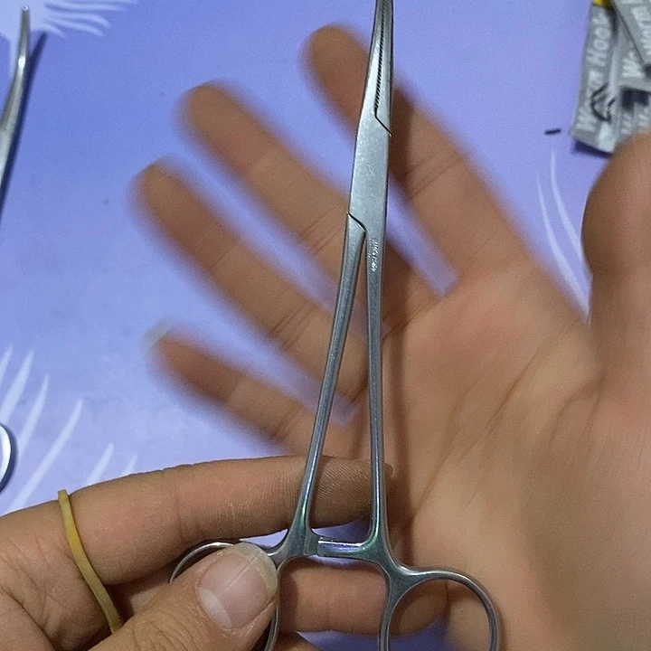 小夹子 一个 小的