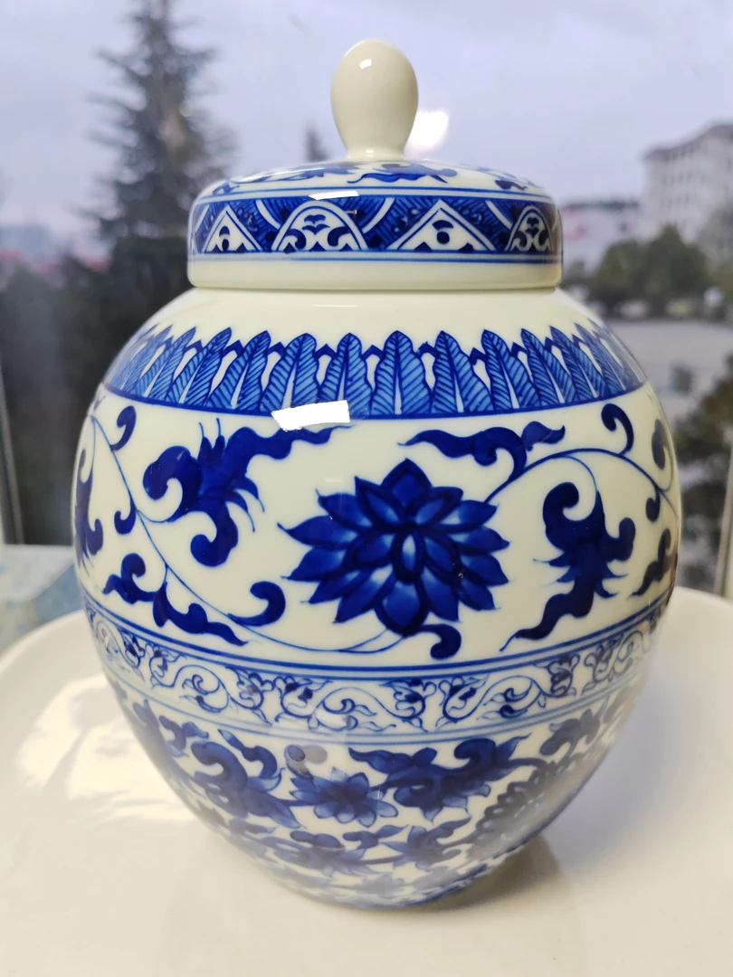 红叶陶瓷手绘青花缠枝花卉茶叶罐一代标