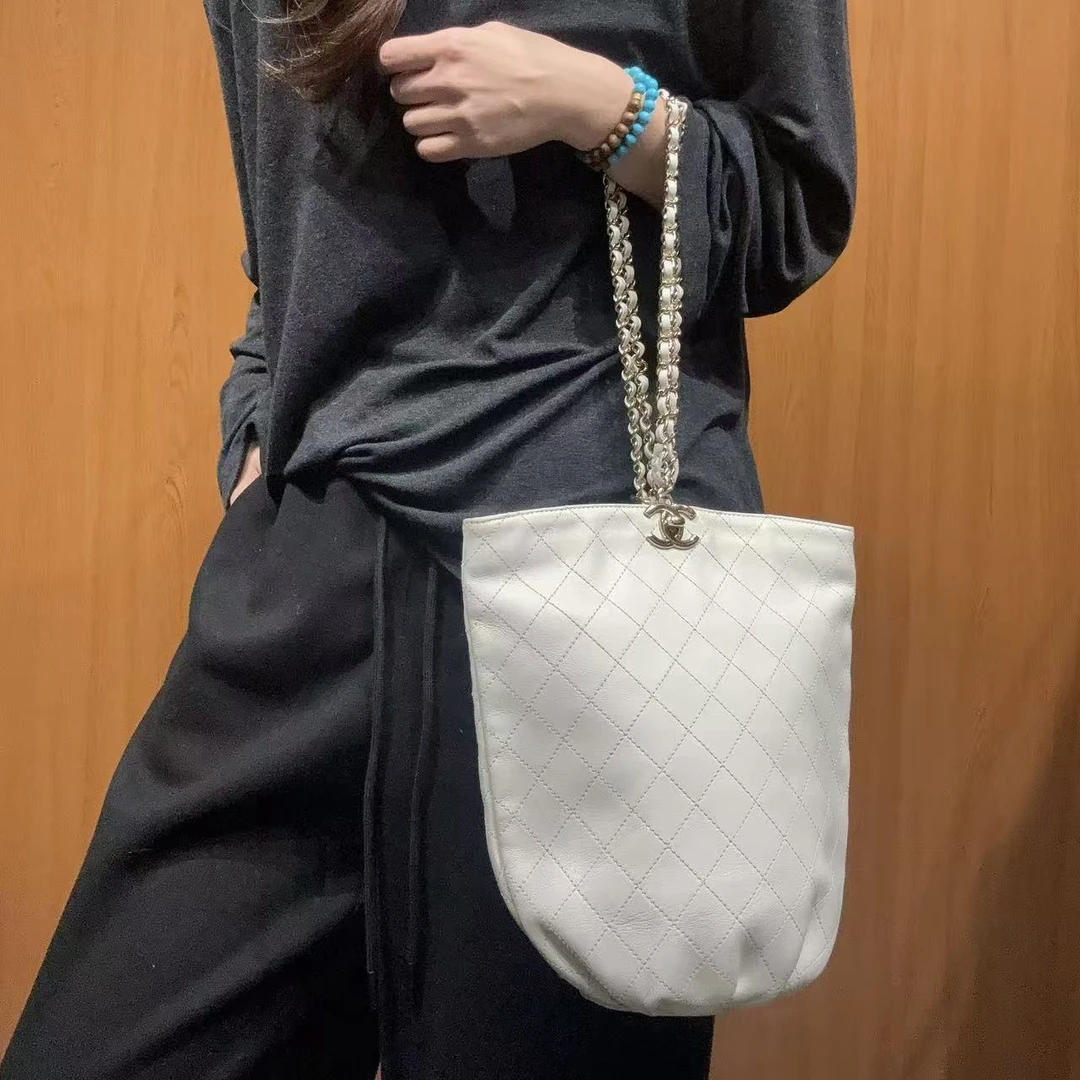 95新 Chanel/香奈儿 【蕾】 16 0989 白色双肩包