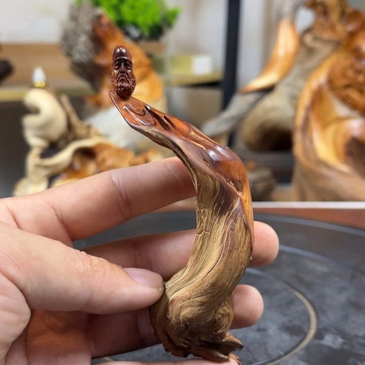 柏木（崖柏）ghbvvbbbbhhhj