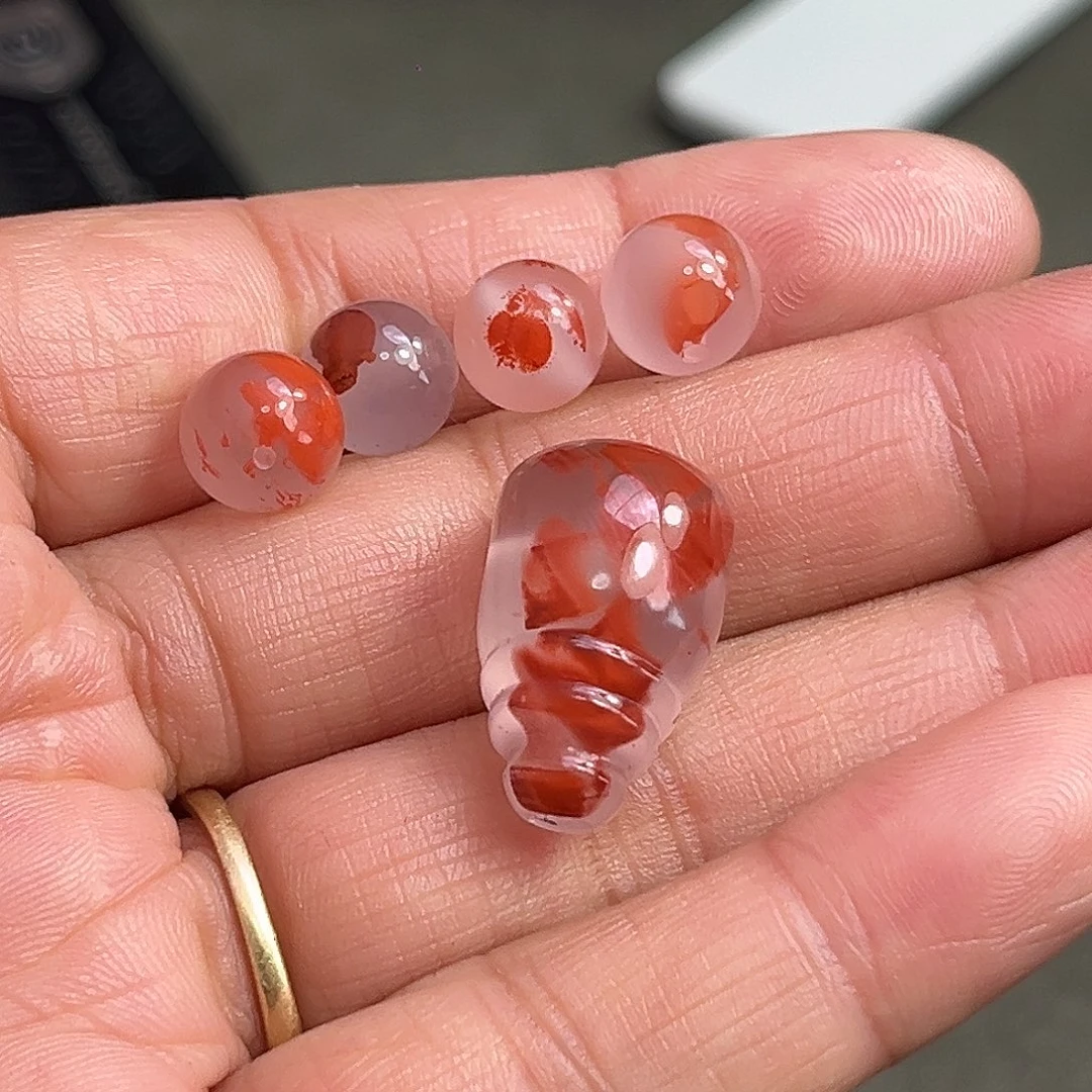 柯***君玛瑙/玉髓合金颈饰