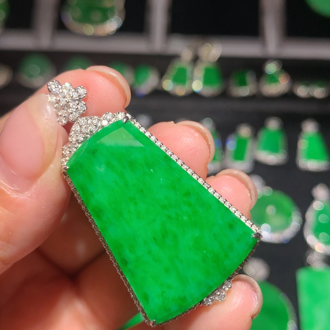 翡翠18K金镶嵌吊坠(不含链)翡翠
