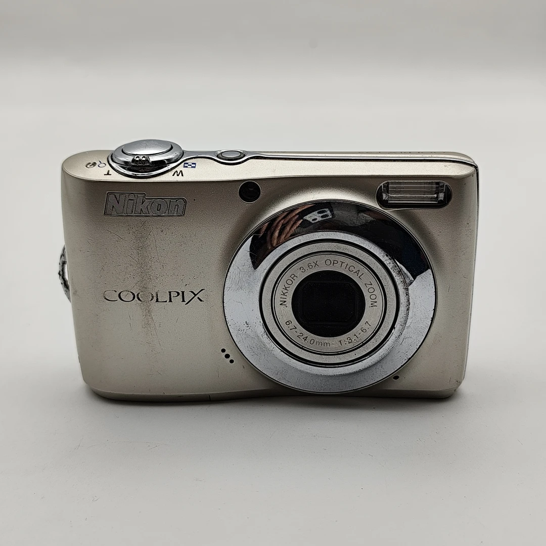 8新 Nikon/尼康 学生ccd相机 尼康l22 屏幕微瑕 1200w像素