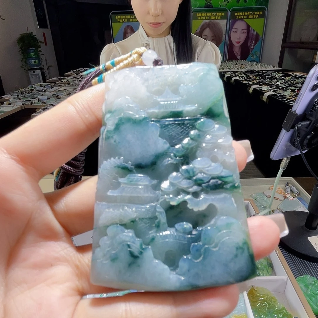 颈饰未镶嵌翡翠一个