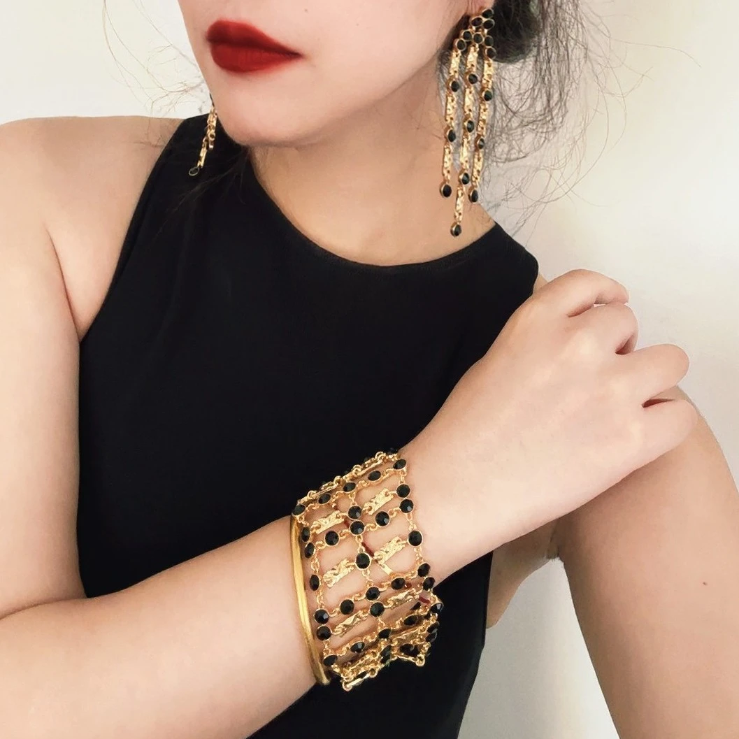 铜合金耳饰 5181415【魅力无限】中古风重工百搭款黑金耳饰