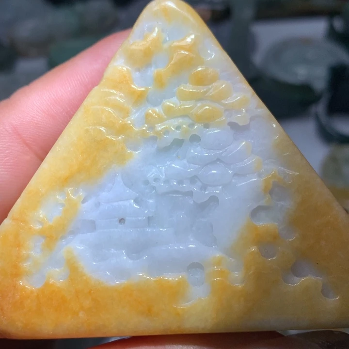 翡翠未镶嵌颈饰保真天然A货翡翠
