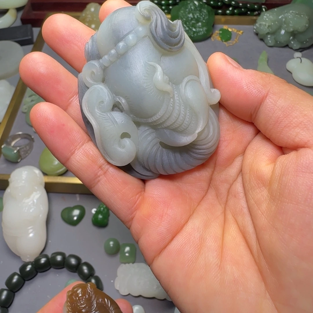 颈饰未镶嵌和田玉