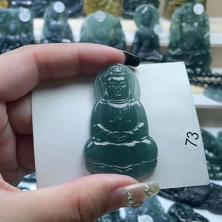 翡翠未镶嵌颈饰翡翠未镶嵌
