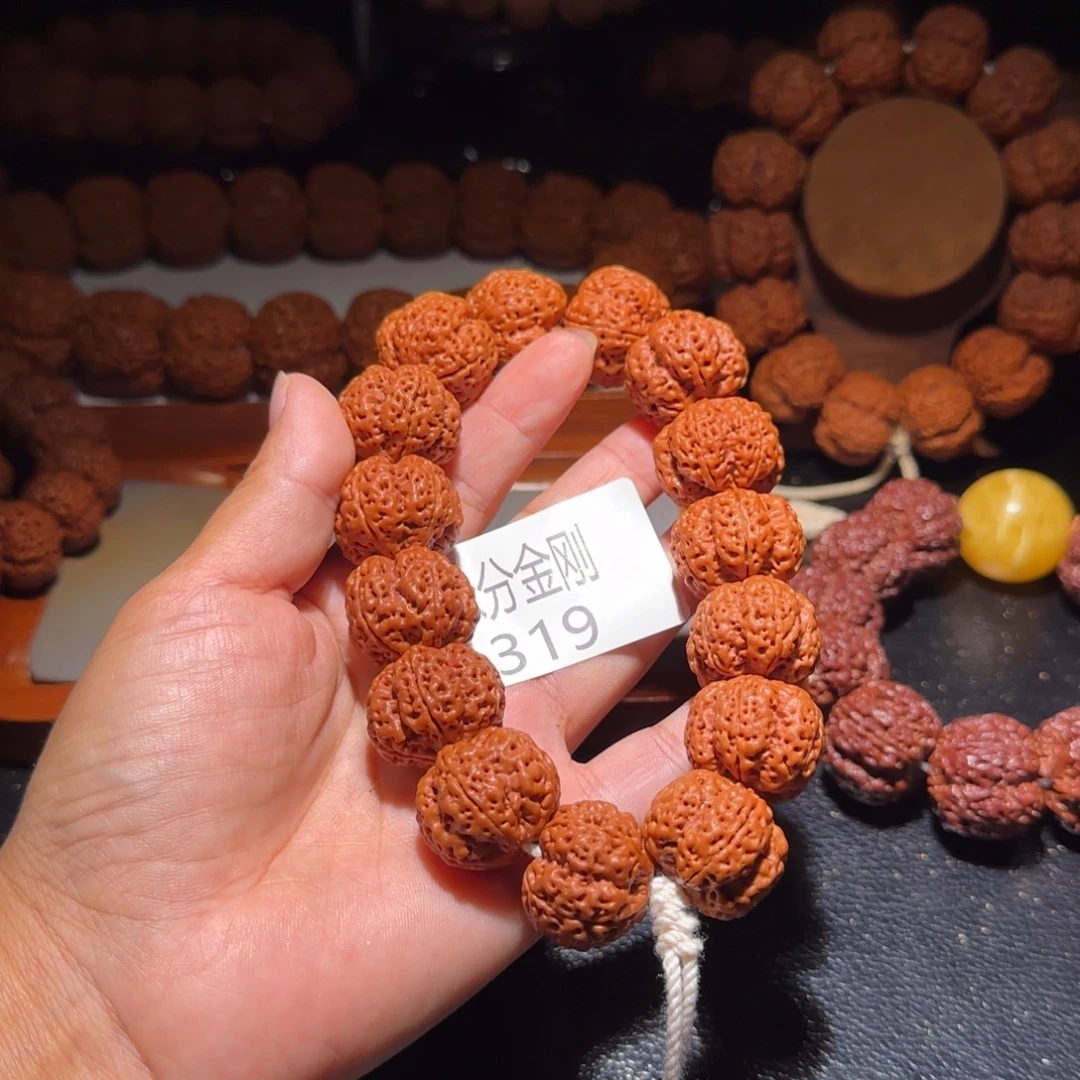 用***8吊坠金刚菩提23梁飞天