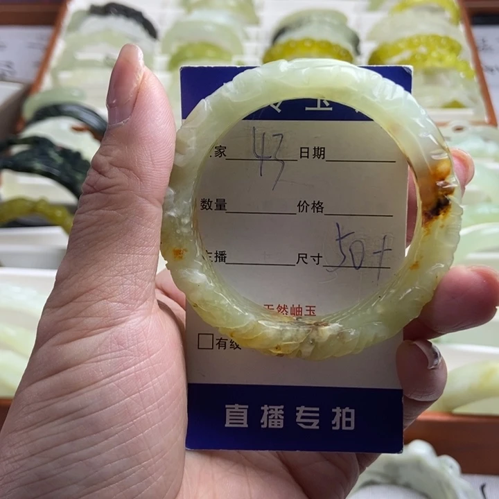 未镶嵌蛇纹石玉手镯