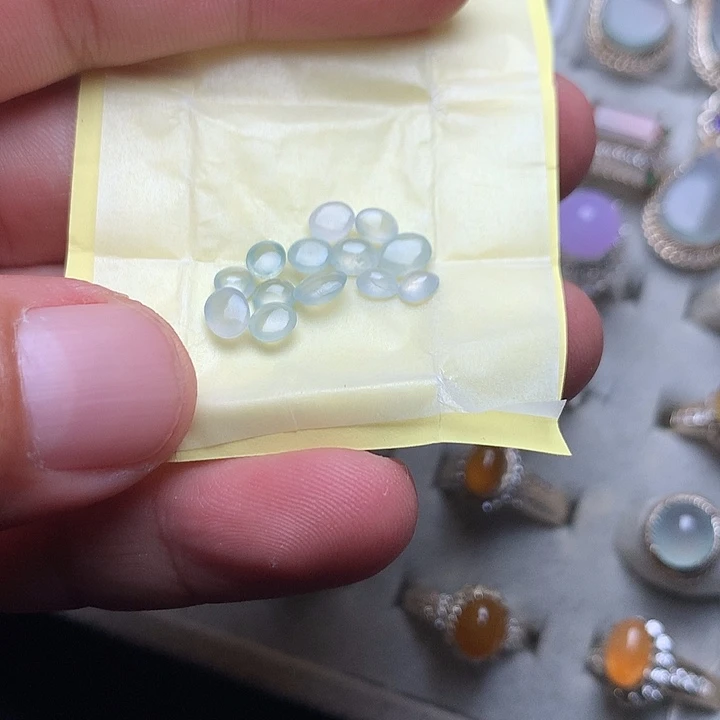 定制翡翠未镶嵌戒指