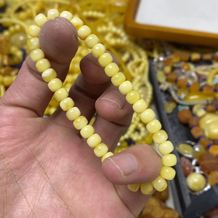 裸石蜜蜡未镶嵌手串