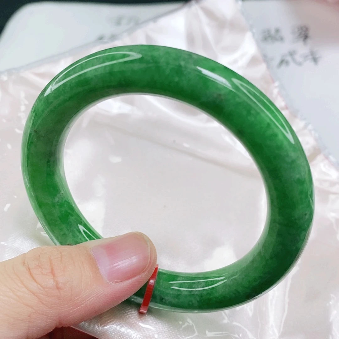 未镶嵌手镯翡翠53.9圈口圆条闭眼冲毕业
