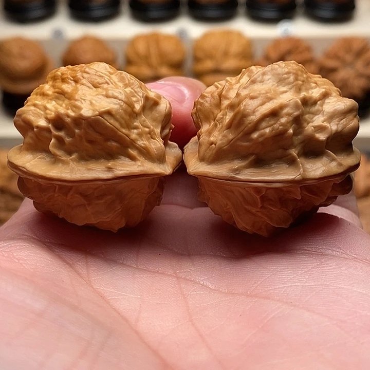 文玩核桃把件天*星………………………………