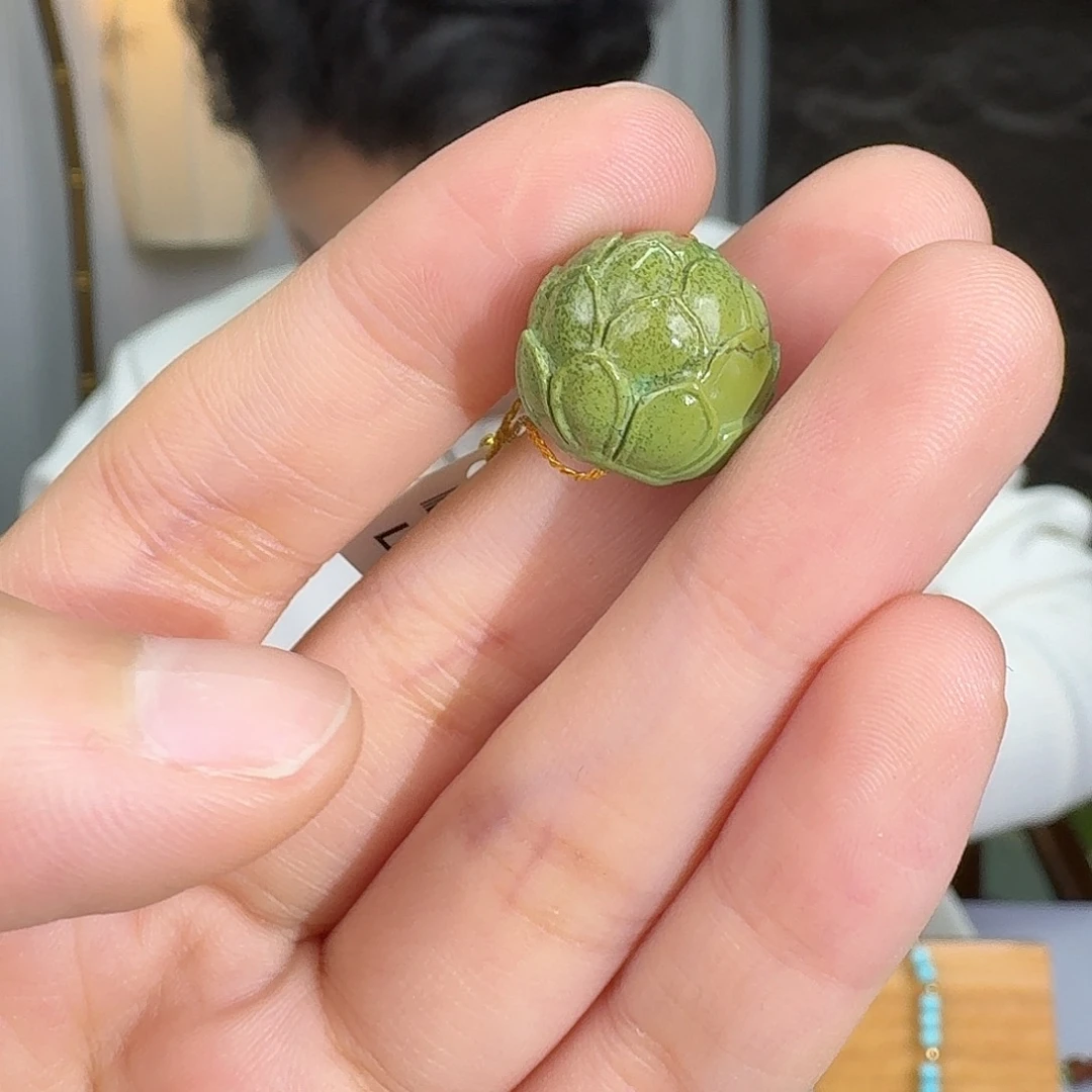 绿松石未镶嵌挂件