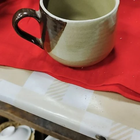 瓷片盘，沙锅，瓷片，瓶，碗，各种沙锅，摆件，