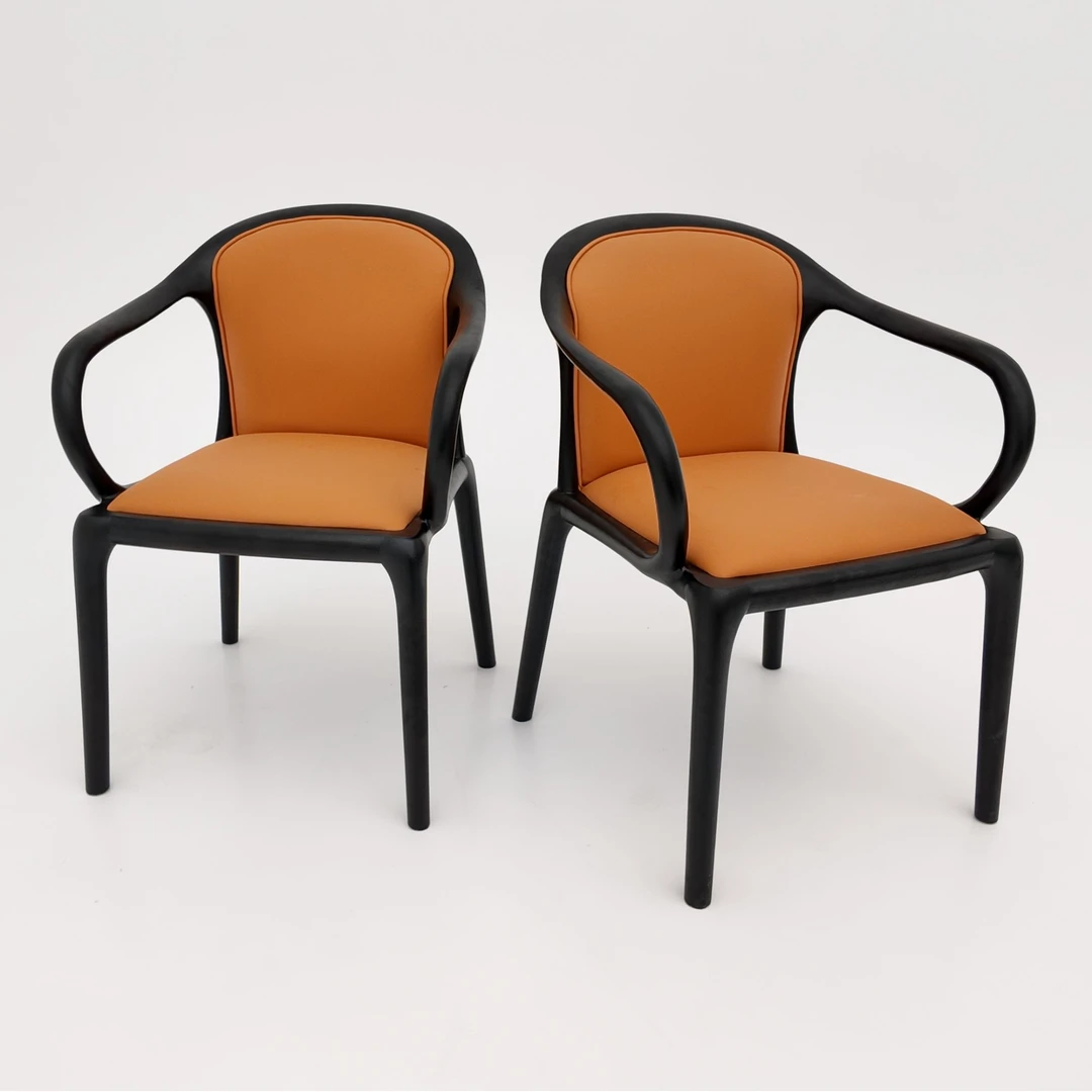 北欧轻奢真皮人体工学椅简约意式简约靠背餐椅时尚极简实木椅子