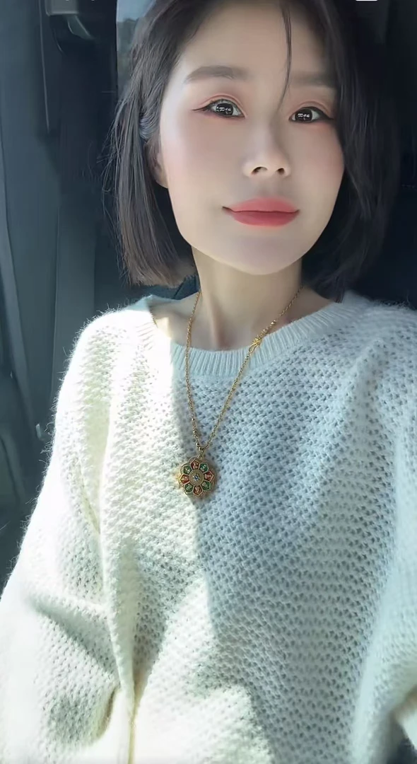 蝴蝶结毛衫 A 883009
