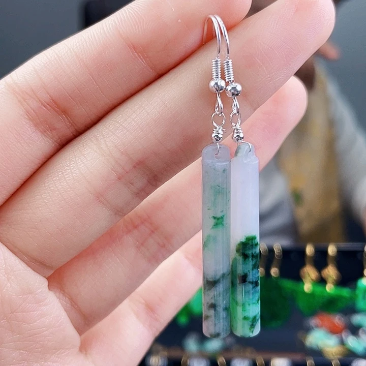 翡翠耳饰未镶嵌饰品